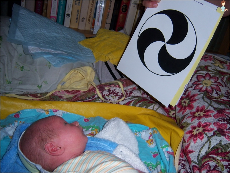 Schwarz-Weiß-Bilder für Neugeborene