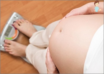 Weight gain rates for pregnancy. Causes of deviations
