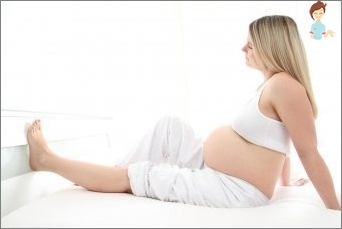Oedeem tijdens de zwangerschap: hoe om te gaan?