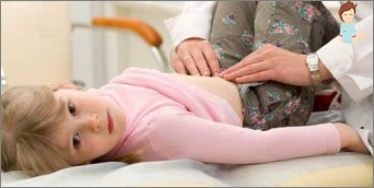 الأحماض الدهنية في البراز في الطفل: الأسباب وأعراض أخرى من الانتهاكات والعلاج
