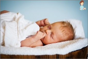Koliko novorođenčadi treba spavati?