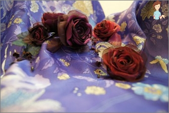 Production of flowers from silk fabric with their own hands