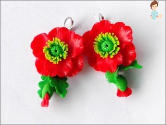 We make beautiful earrings with their own hands from polymer clay