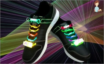 Create fashionable luminous shoelaces with your own hands