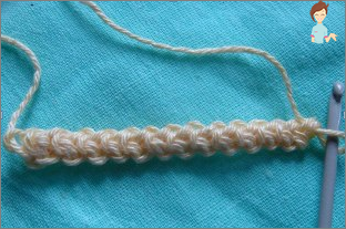 Circuit Lace Knitting Schemes and Description