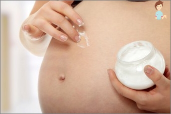 Bademovo ulje iz strija tijekom trudnoće