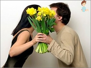 باقات مع شخصية من الذكور، أو كيفية إعطاء الزهور لرجل