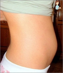 Тянет живот на 12 неделе. Живот на 12 неделе беременности. 12 Недель беременности фото. Живот недель 12 недель. 12 Недель беременности фот.